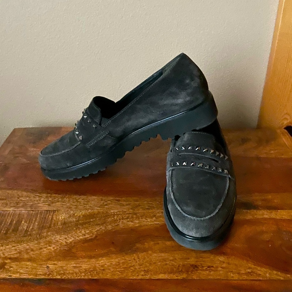 Paul Green Sofia Loafer Suede Pyramid Studs Women's size  US 7.5